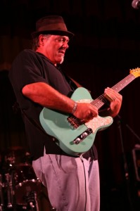 Drew Arnold Blues Guitar - Throwin down at the San Luis Blues Society